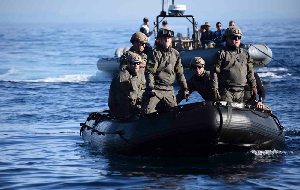 USS Anchorage (LPD 23) Retrieves the NASA Orion Test Article