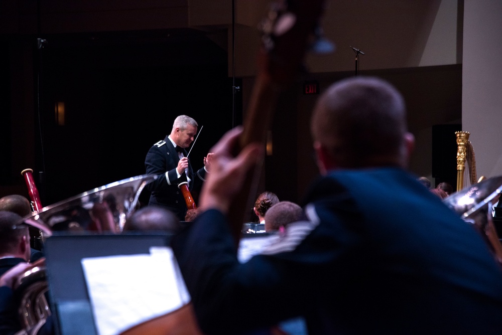 Air Force Concert Band performs Guest Artist Series