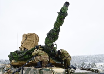 1ACB fuelers, crewmembers conduct Jump FARP training