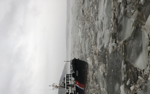 Coast Guard cutters continue to break ice on the Connecticut River