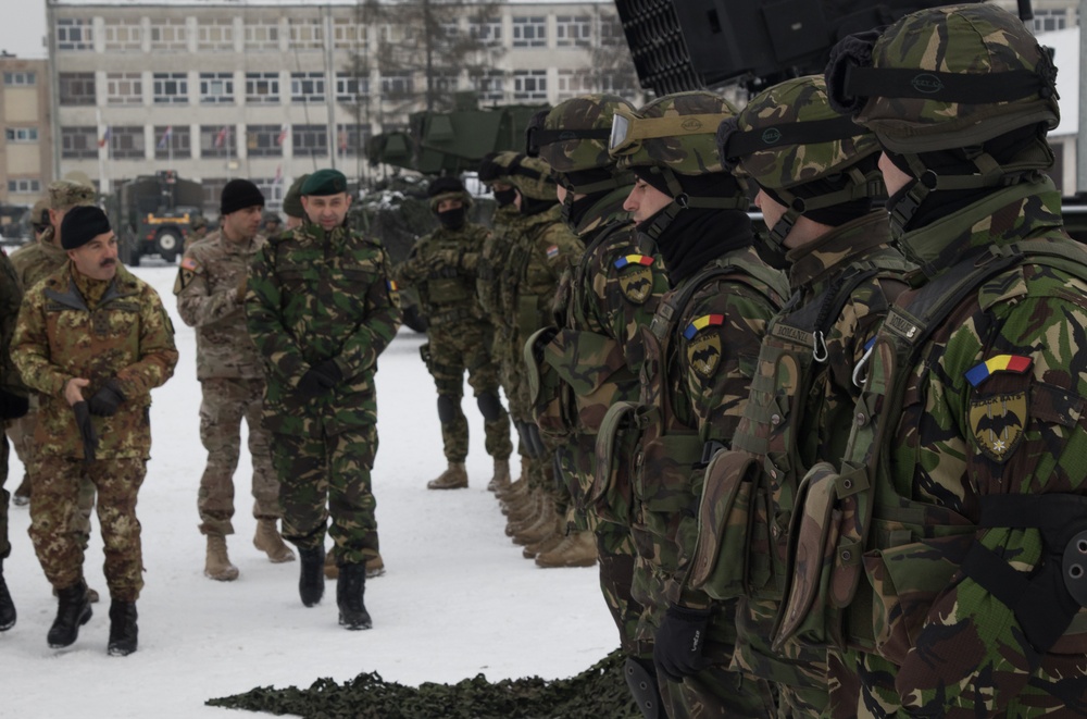 NATO JFC Commander visits Battle Group Poland