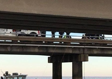 Coast Guard, local agencies search Lake Pontchartrain after vehicle enters water