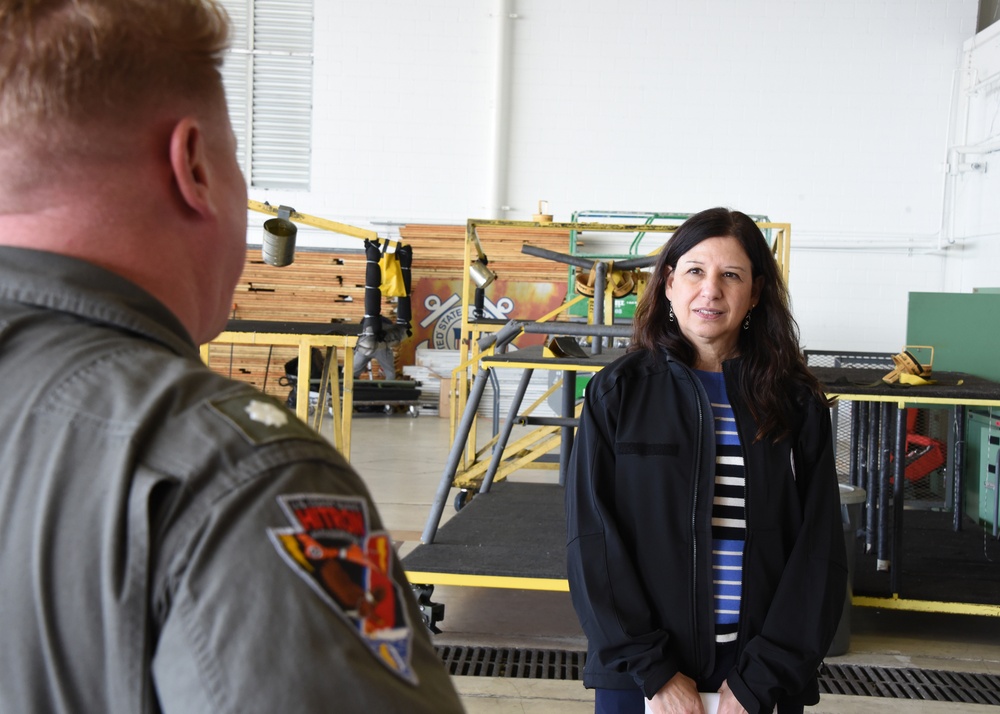 Deputy Secretary of the Department of Homeland Security visits Air Station Miami