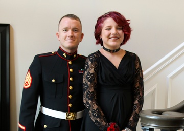 Marine recruiter steps in for a father daughter dance