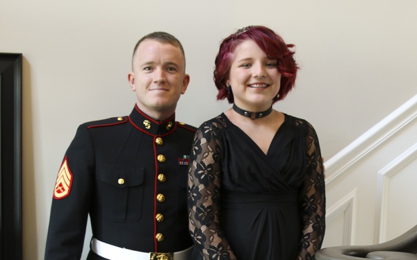 Marine recruiter steps in for a father daughter dance