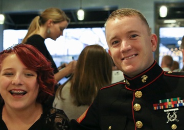 Marine recruiter steps in for a father daughter dance