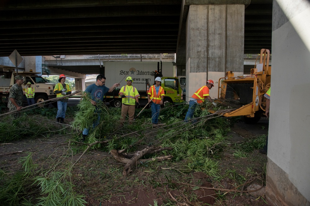 Hawaii servicemembers launch large scale clean-up