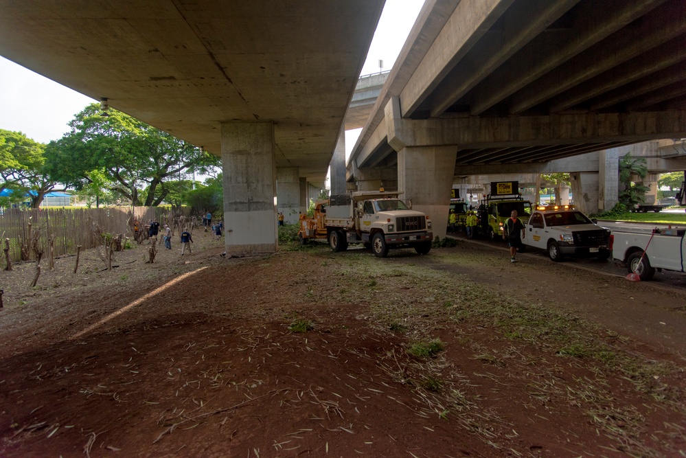 Hawaii servicemembers launch large scale clean-up