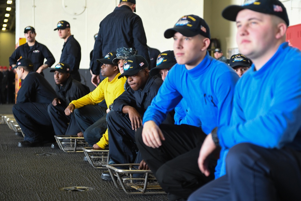 Sailors conduct mass casualty drill