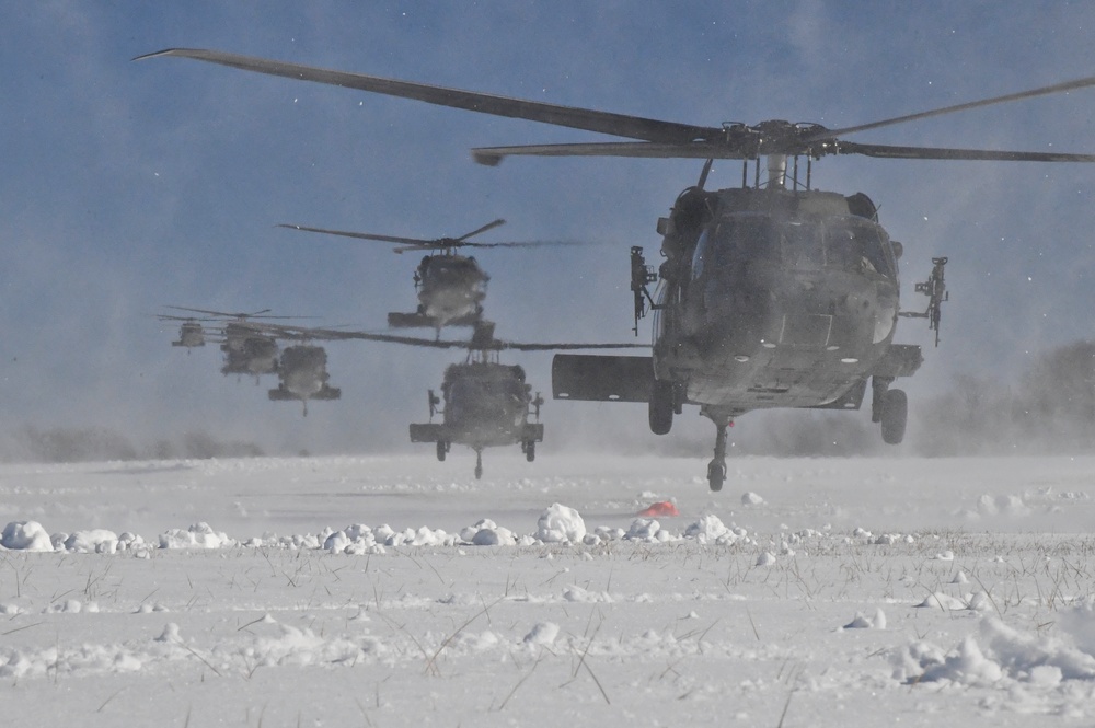 101st conducts snowy air assault training