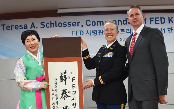 Col. Schlosser receives Korean name at friendship ceremony