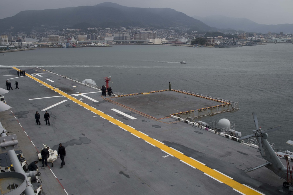 USS Bonhomme Richard (LHD 6) departs Sasebo