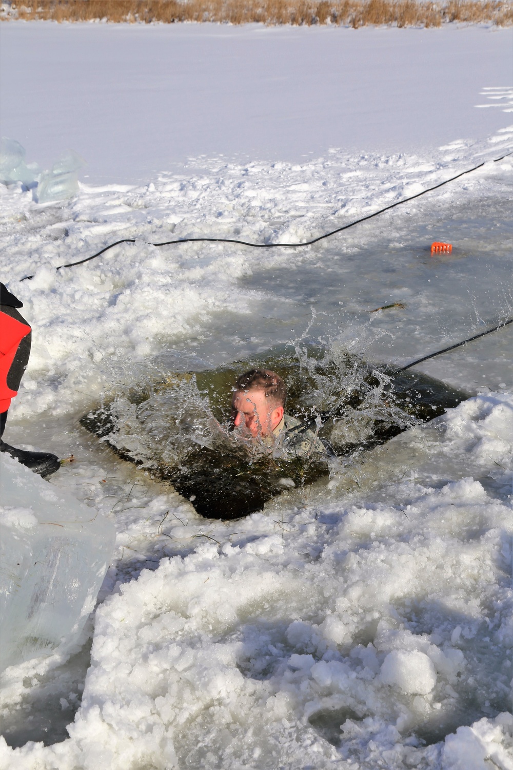 CWOC students fight chill factor in cold-water immersion training at Fort McCoy