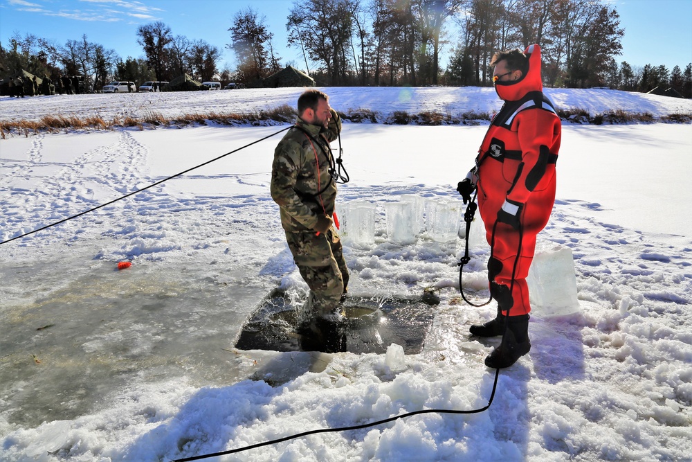 CWOC students fight chill factor in cold-water immersion training at Fort McCoy