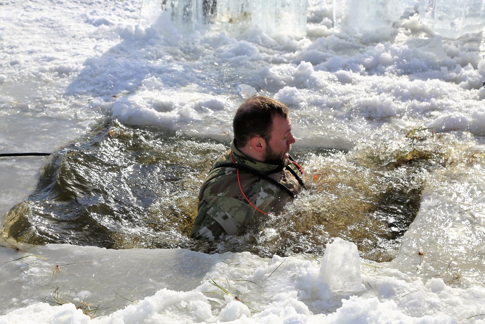 CWOC students fight chill factor in cold-water immersion training at Fort McCoy