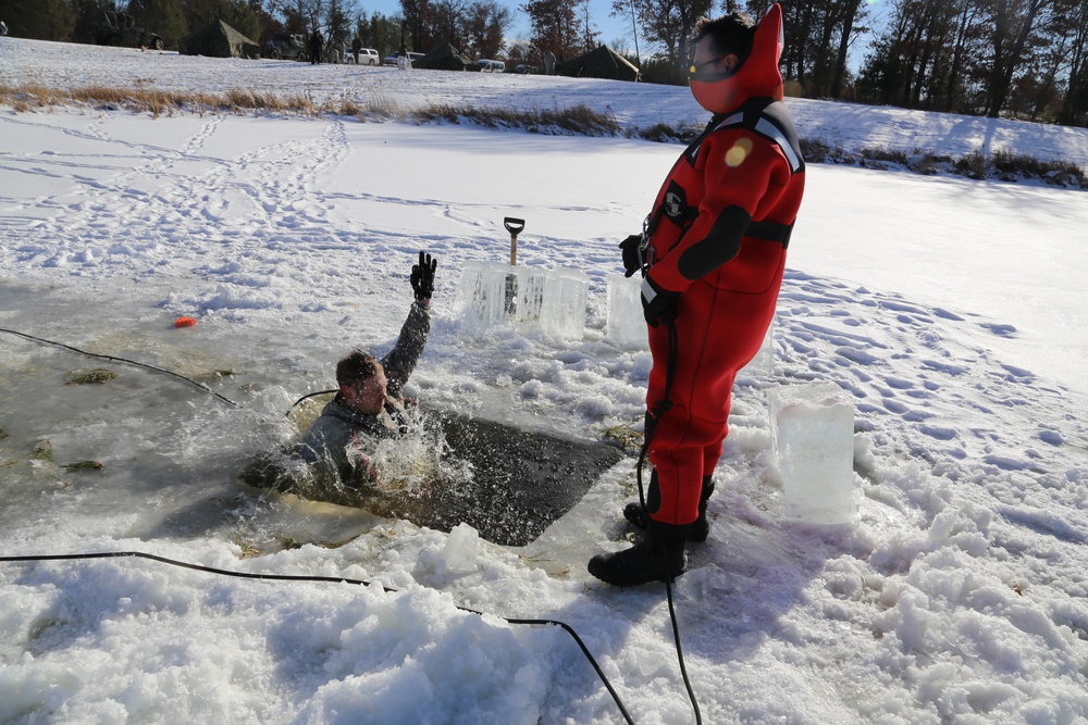 CWOC students fight chill factor in cold-water immersion training at Fort McCoy