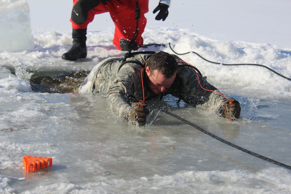 CWOC students fight chill factor in cold-water immersion training at Fort McCoy