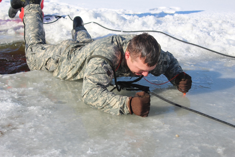 CWOC students fight chill factor in cold-water immersion training at Fort McCoy