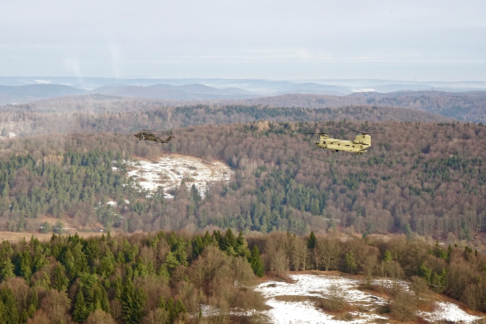 1ACB Soldiers jump to HTA ‘box’