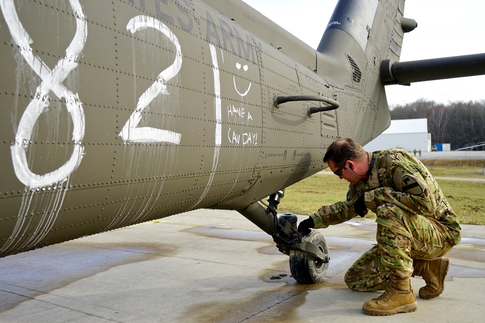 1ACB Soldiers jump to HTA ‘box’