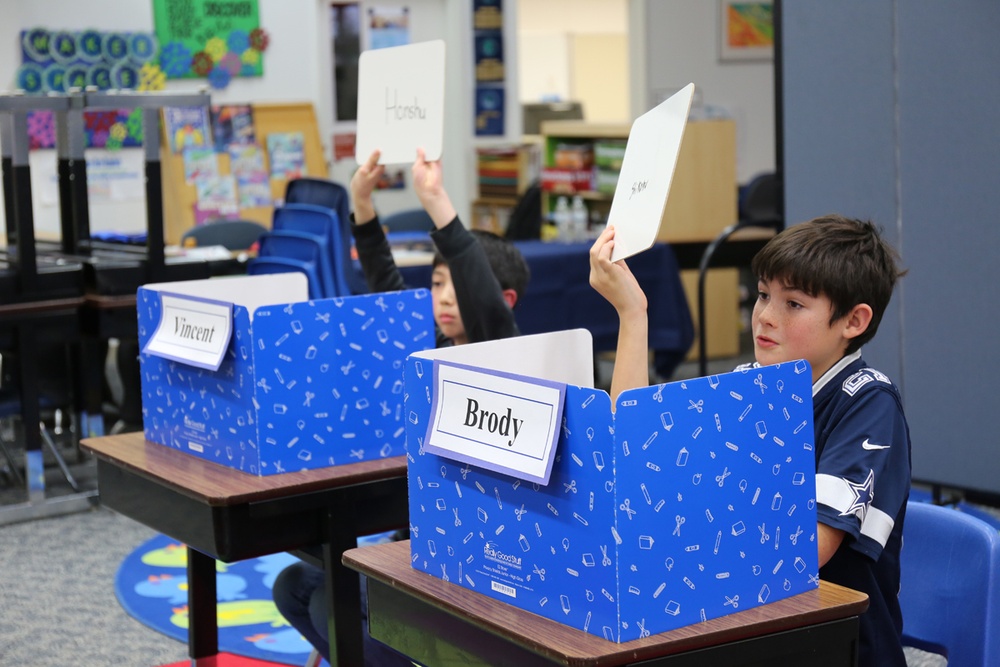 Elementary students compete in school-wide geographic bee