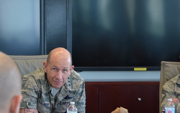 Holmes, Batten pay first visit to nuclear treaty monitoring center