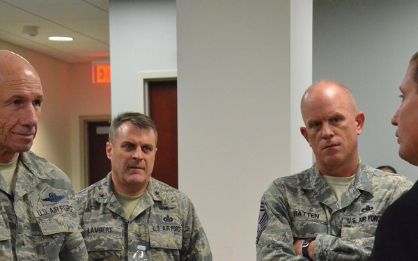 Holmes, Batten pay first visit to nuclear treaty monitoring center