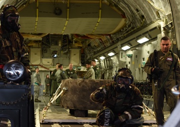 AMC/CC visits JBLM, focuses on readiness