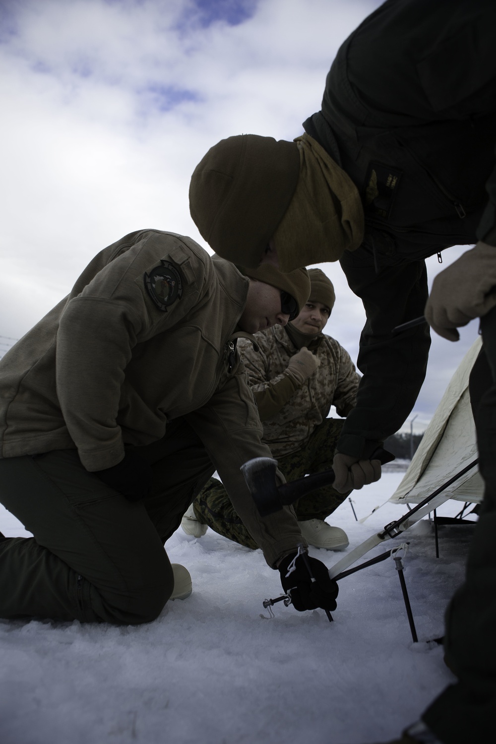 Marines with HMH-464 take on the cold