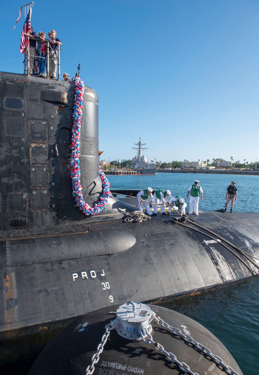 USS Missouri Arrives in Pearl Harbor