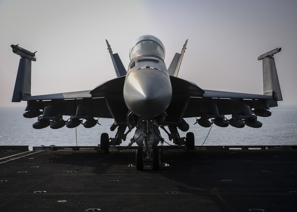 Nimitz Supports Operation Inherent Resolve