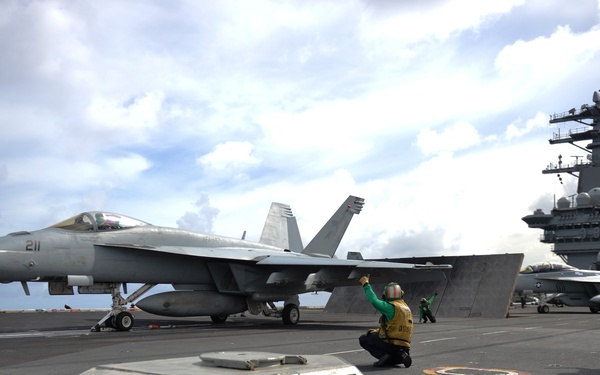 Sailors Conduct Flight Ops