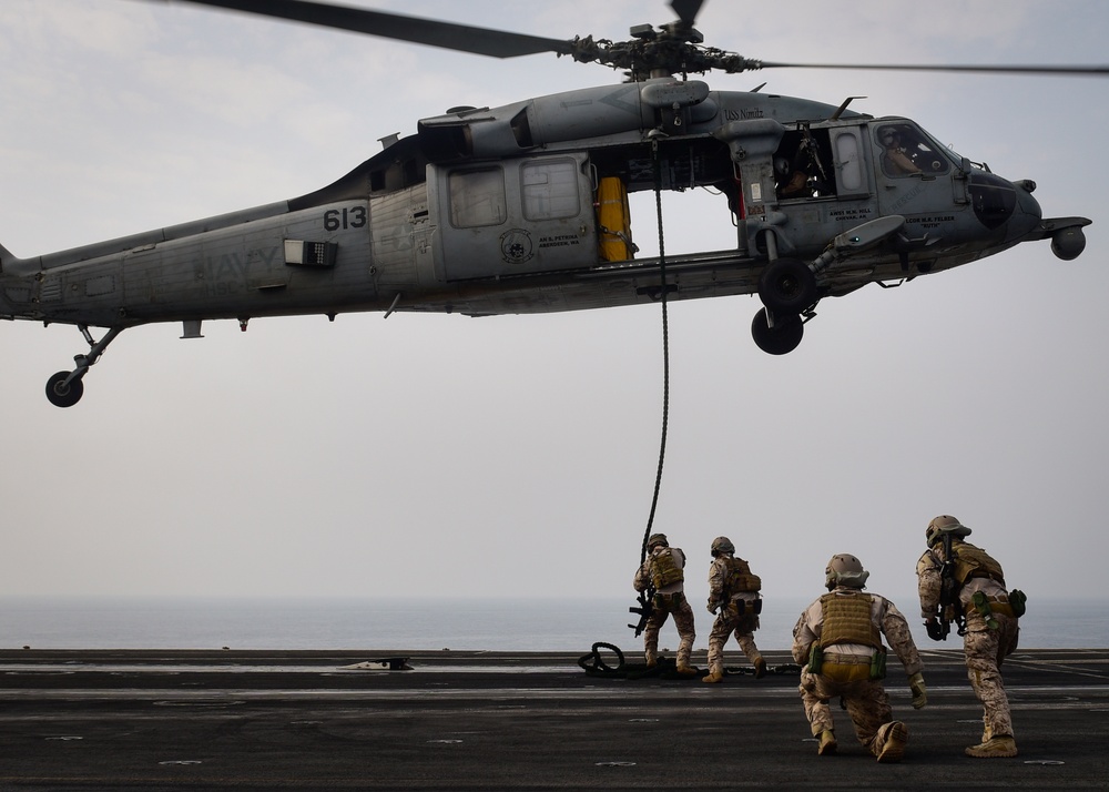 Nimitz Supports Operation Inherent Resolve