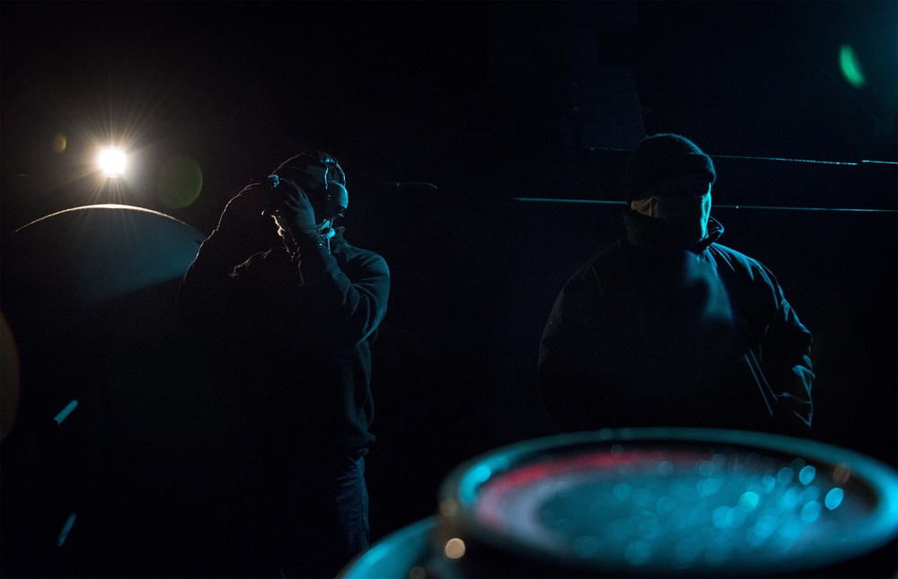 Sailors stand forward lookout watch aboard USS Bonhomme Richard (LHD 6)