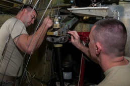 TCTO sends Airmen into KC-135R "hellhole"