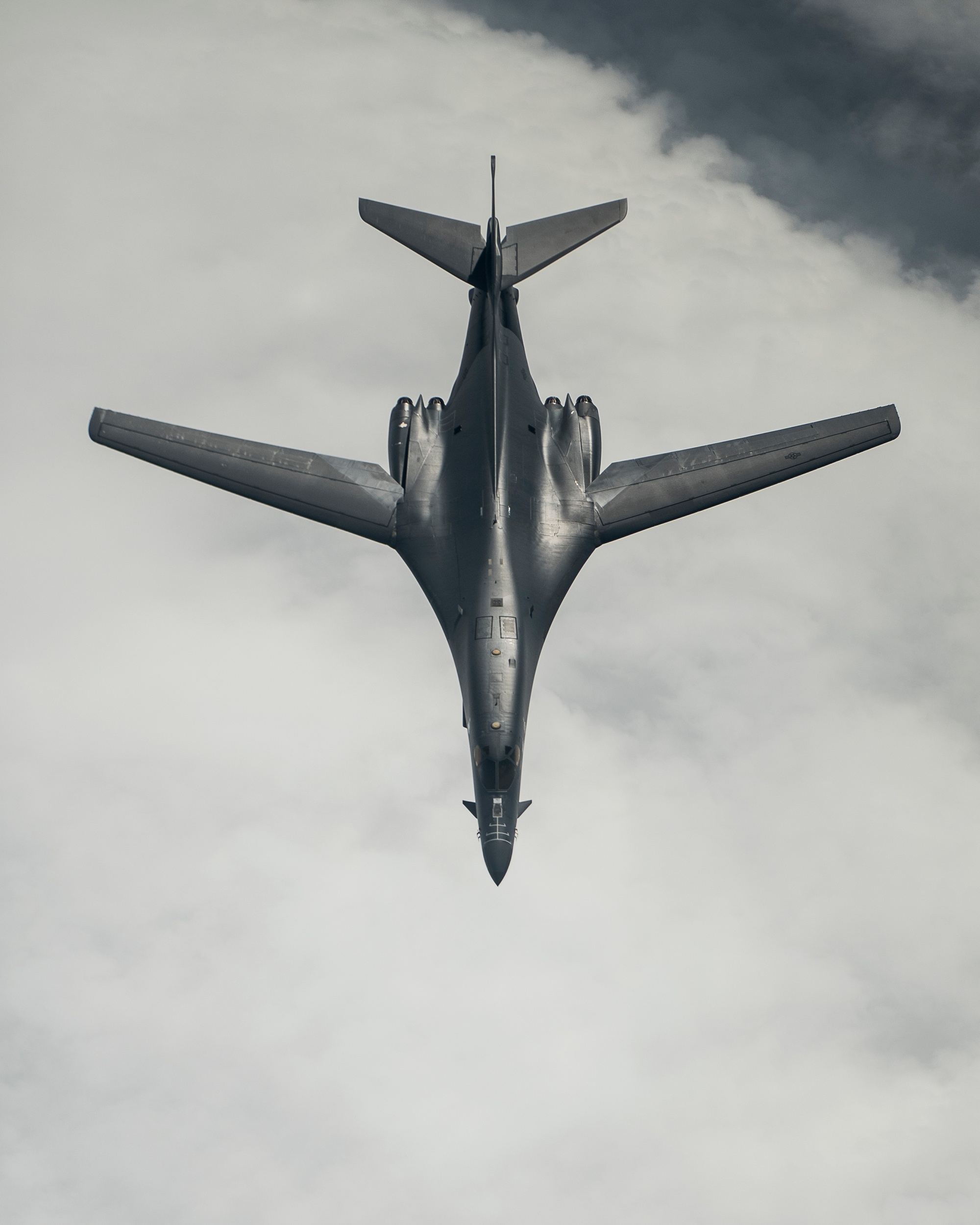 【未組立品】Hasegawa  B-1B  BOMBER Yahoo!オークション - 未組立 レベル/ハセガワ 1/72 アメリカ
