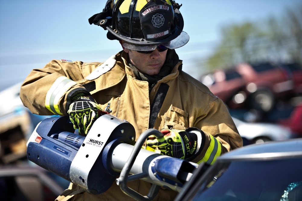 Grissom Fire Department conducts vehicle extrication training [1 of 2]