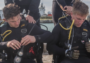 Charlie Company 2d Reconnaissance Battalion Dive Insertion Training Key West