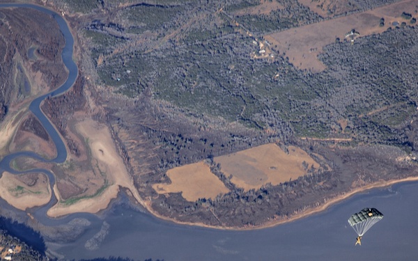 U.S. Marines with 2d Reconnaissance Bn. conduct parachute operations