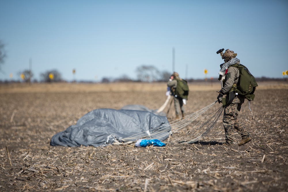 U.S. Marines with 2d Reconnaissance Bn. conduct parachute operations