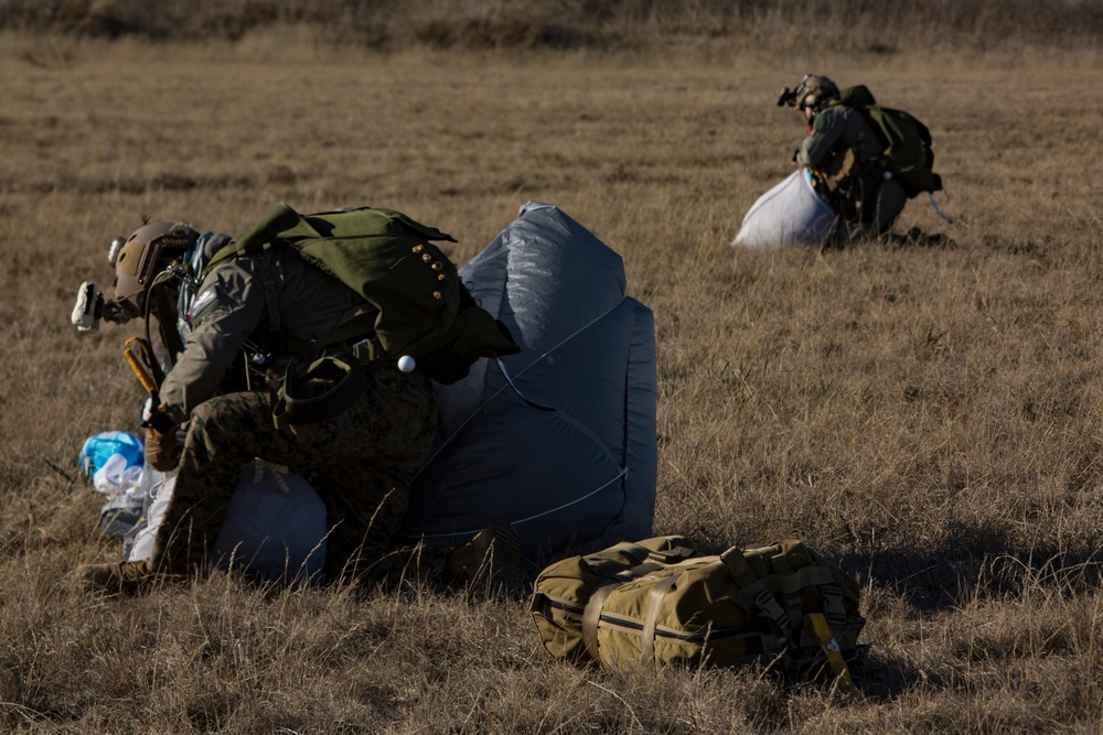 U.S. Marines with 2d Reconnaissance Bn. conduct parachute operations