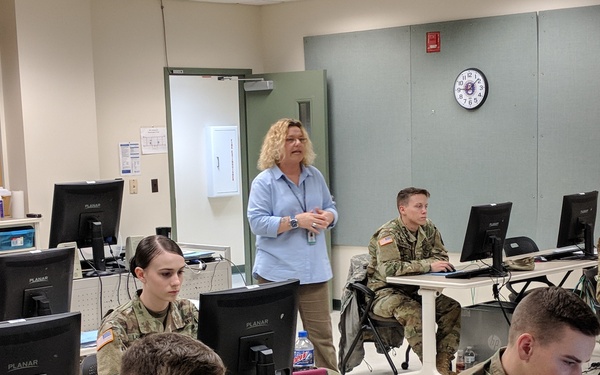 Fort Drum Soldiers train on latest friendly-force tracking system at Mission Training Complex