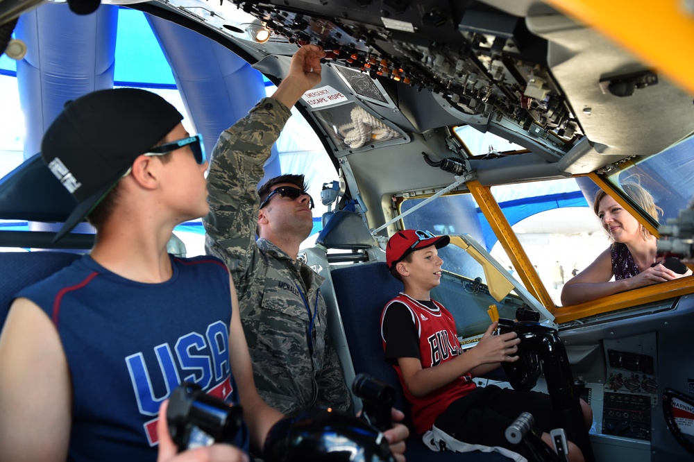 Grissom maintainers offer hands-on experience at air show [5 of 5]