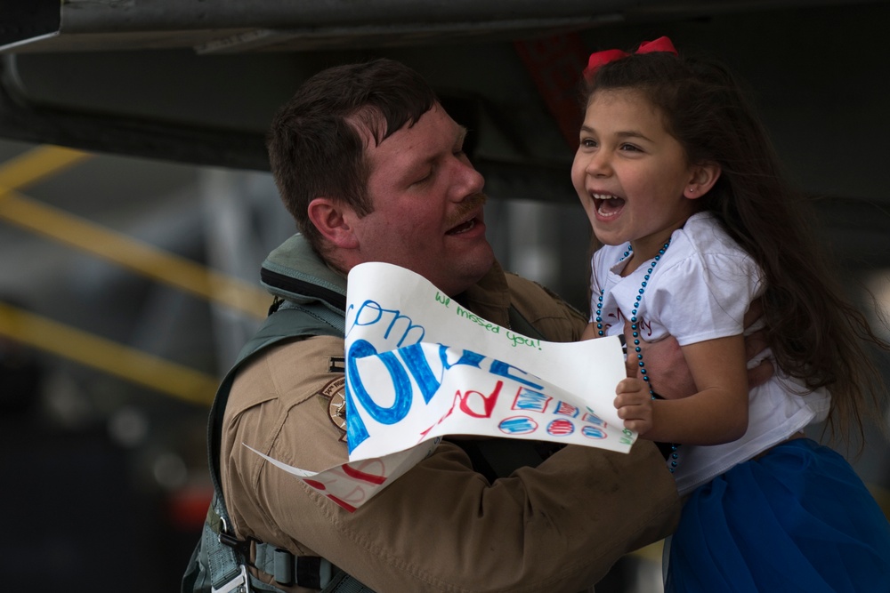 Warfighters return to loved ones