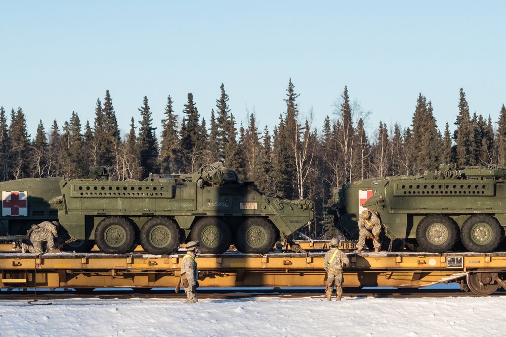 Arctic Wolves Conduct Railhead Operations at JBER