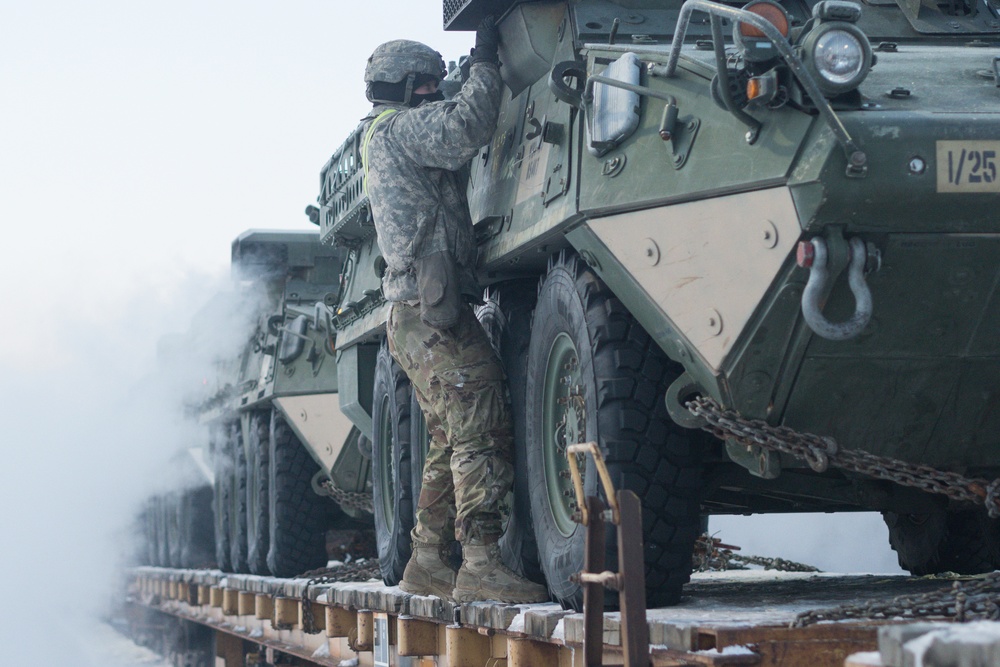 Arctic Wolves Conduct Railhead Operations at JBER