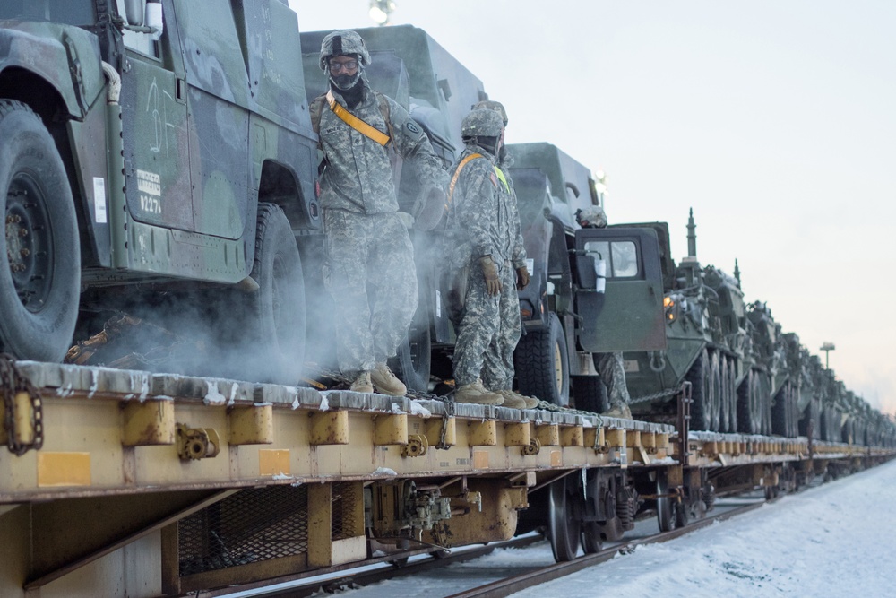 Arctic Wolves Conduct Railhead Operations at JBER