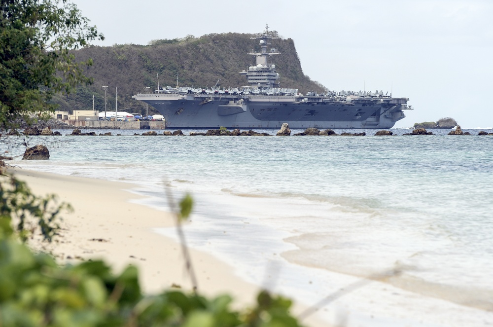 USS Carl Vinson (CVN 70) visits Guam