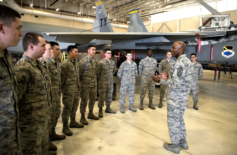 CMSAF #18 visits Sheppard AFB