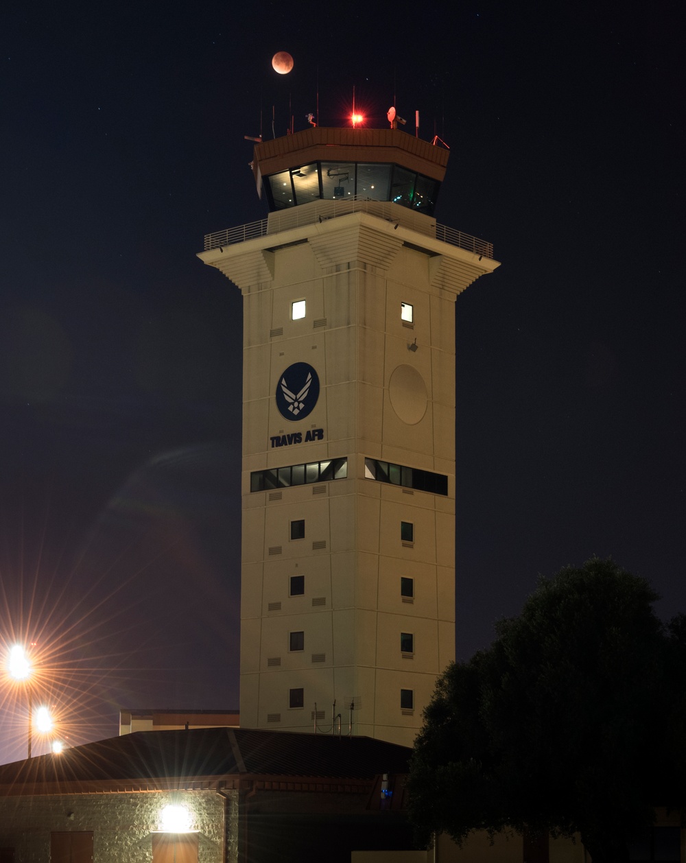 Super Blue Blood Moon, Travis AFB